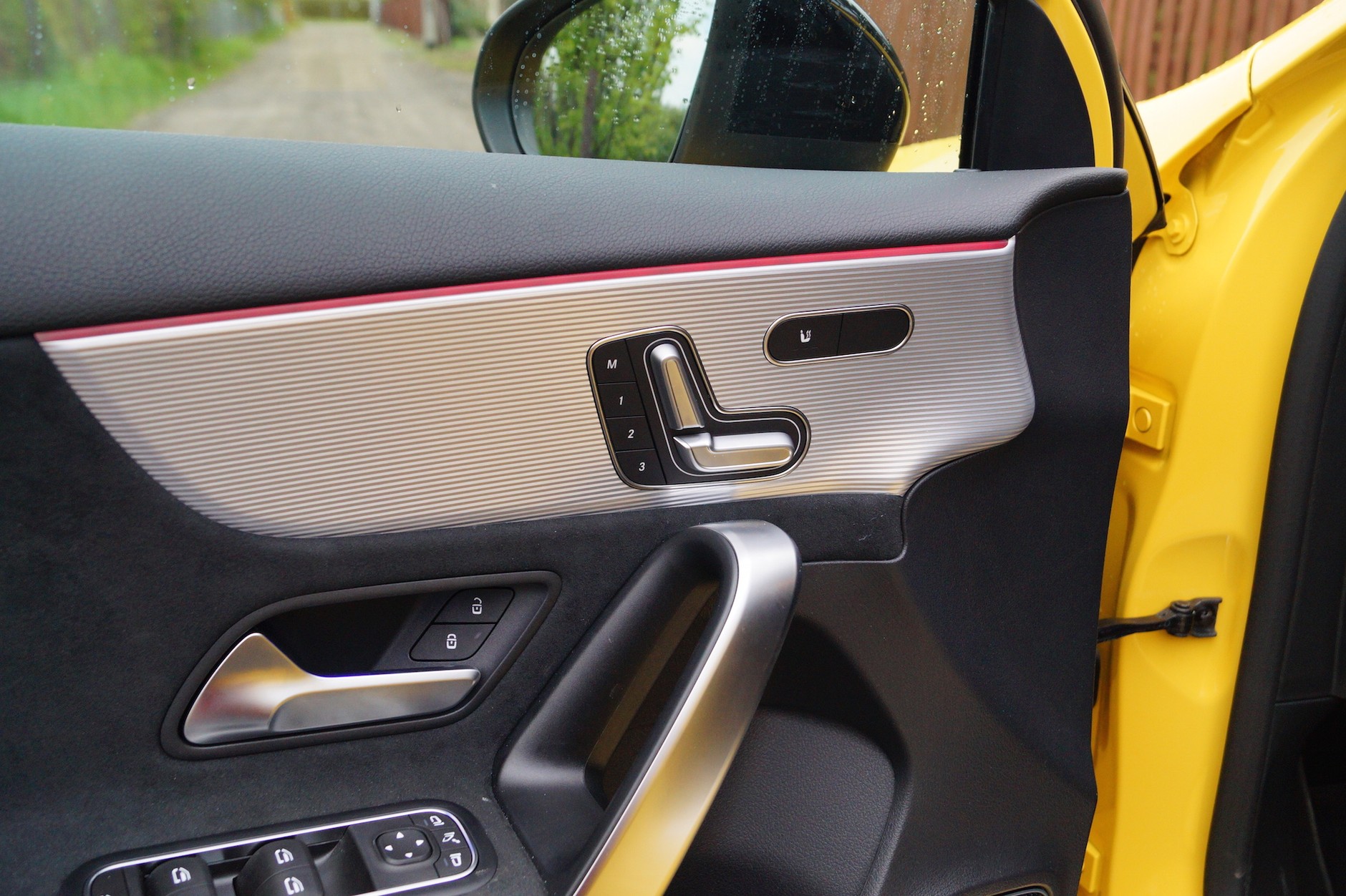 Mercedes-AMG A35 – bardzo szybka zabawka