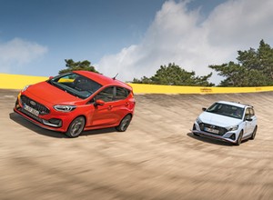 Ford Fiesta ST kontra Hyundai i20 N. Znacie te miejskie samochody o rakietowych osiągach?