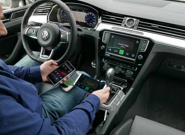 MirrorLink w VW Passacie: działa czy nie?