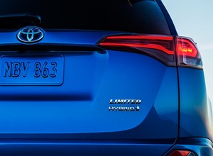 Toyota RAV4 będzie hybrydą