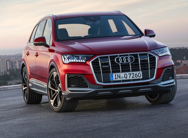 Audi Q7 po zmianach - na brak opcji nie będzie można narzekać