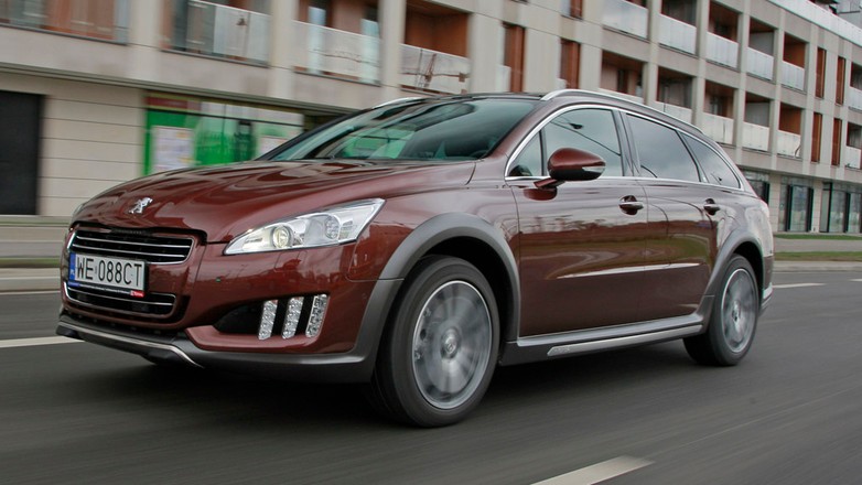 Peugeot 508 RXH: scout po francusku