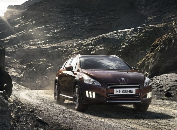 Peugeot 508 RXH pokazuje pazury, rrrrr!