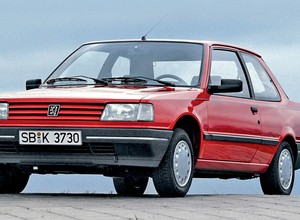 7 najnudniejszych samochodów według Auto Świat Classic
