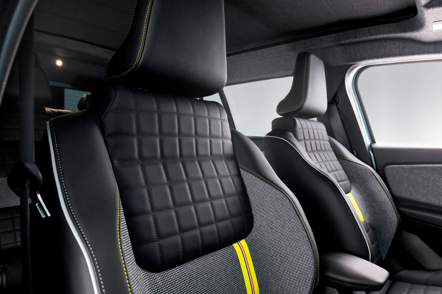 Renault 4 E-Tech 2024