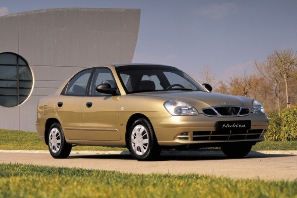 Daewoo Nibira 2000