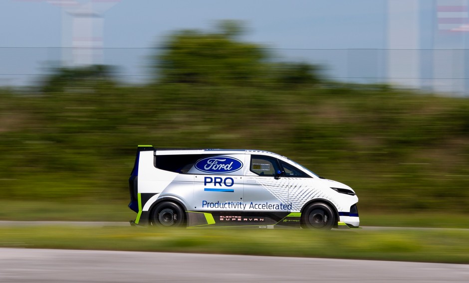 Ford E-Transit SuperVan