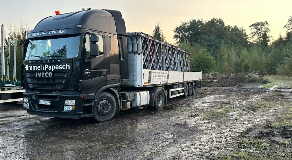 Transport mostu tymczasowego do Głuchołazów