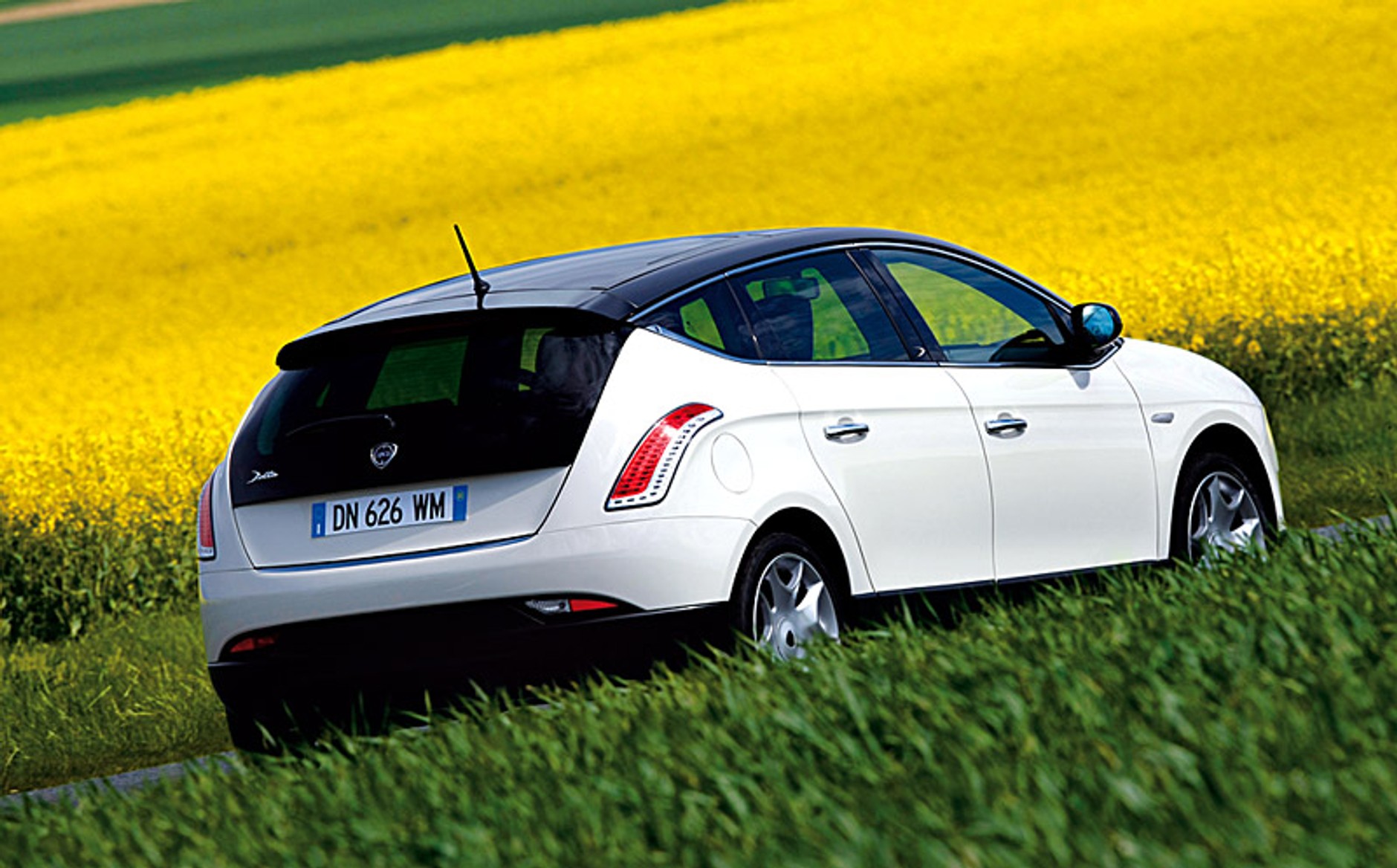 Lancia Delta: cztery nowe silniki i dwie skrzynie biegów