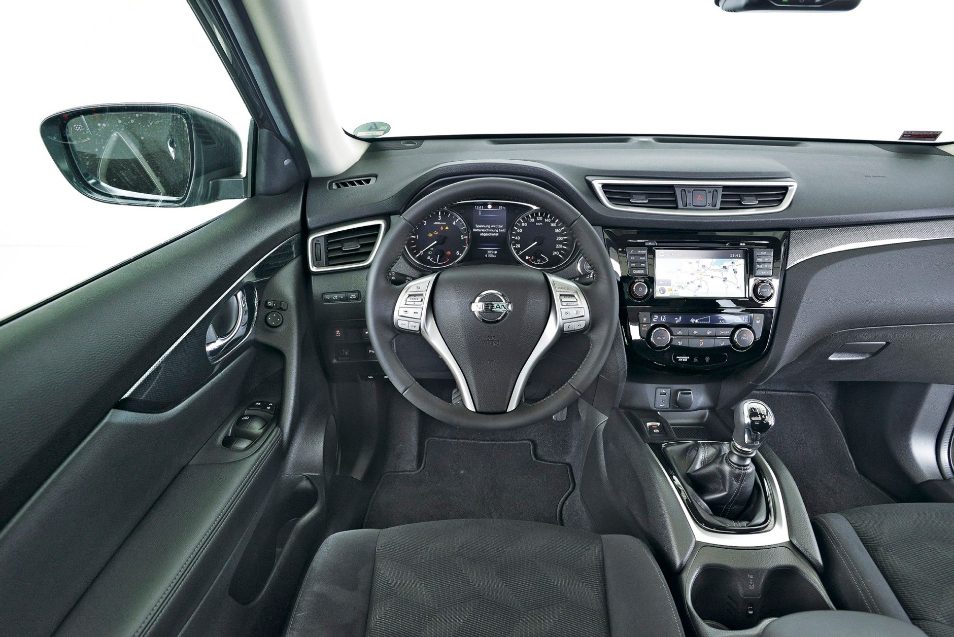 Nissan X-Trail, Mazda CX-5, Mitsubishi Outlander, Subaru Forester