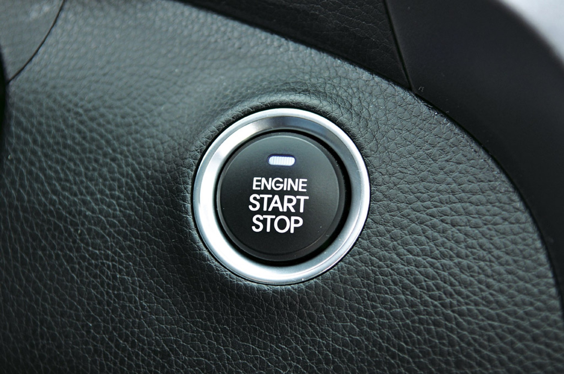 Hyundai i30 kontra VW Golf: sprawdziliśmy, kto robi lepszego Golfa