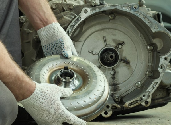 Omijaj je szerokim łukiem. Te samochody używane psują się najbardziej. Mechanik wybrał 15