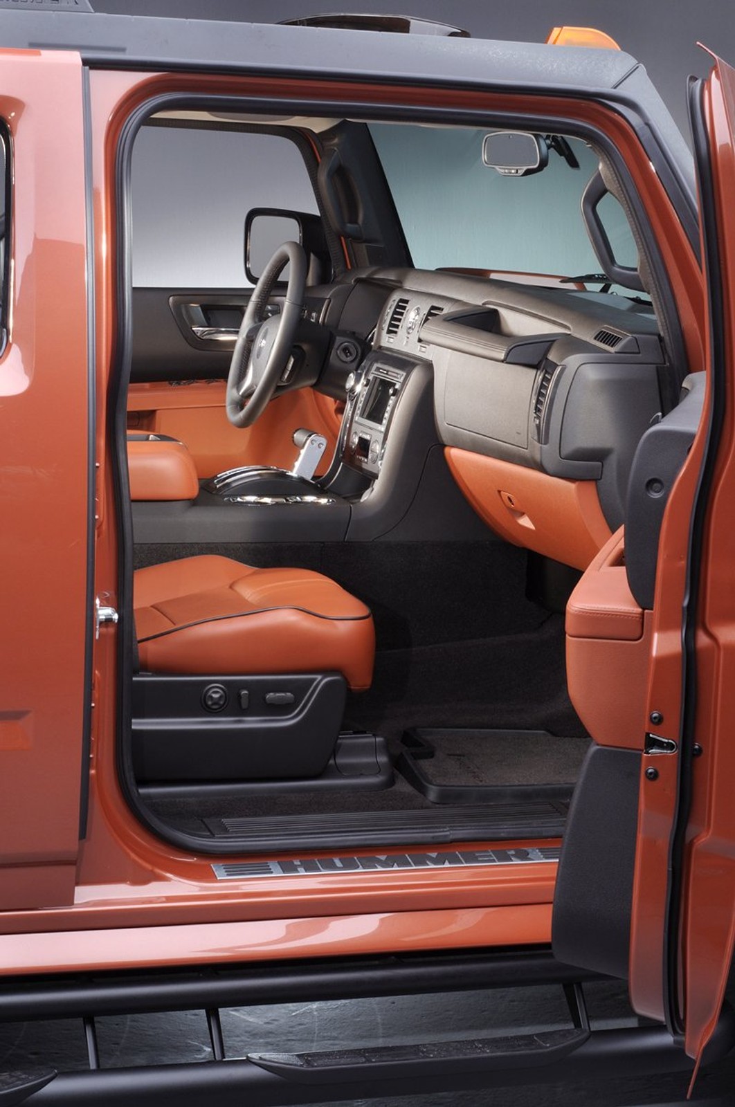 Hummer H2 Black Chrome Limited Edition: nowa seria na rok 2009