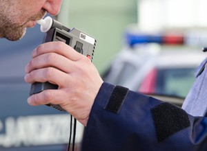 Można jeździć po pijanemu na prywatnym terenie? Niby tak, ale... Ten kierowca został skazany