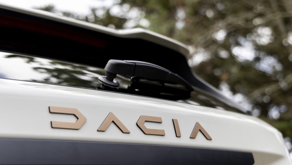 Dacia zmienia wizerunek. Ma być tańszą alternatywą dla Jeepa. Doda też jeden niespodziewany model