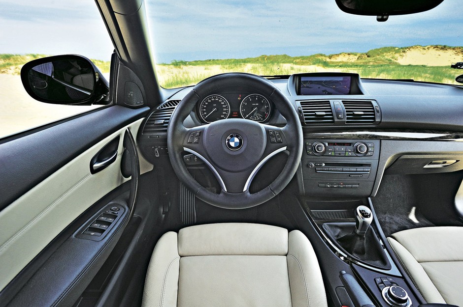 Audi A3 kontra BMW 125i i Volkswagen Golf: porównanie 3 kabrioletów