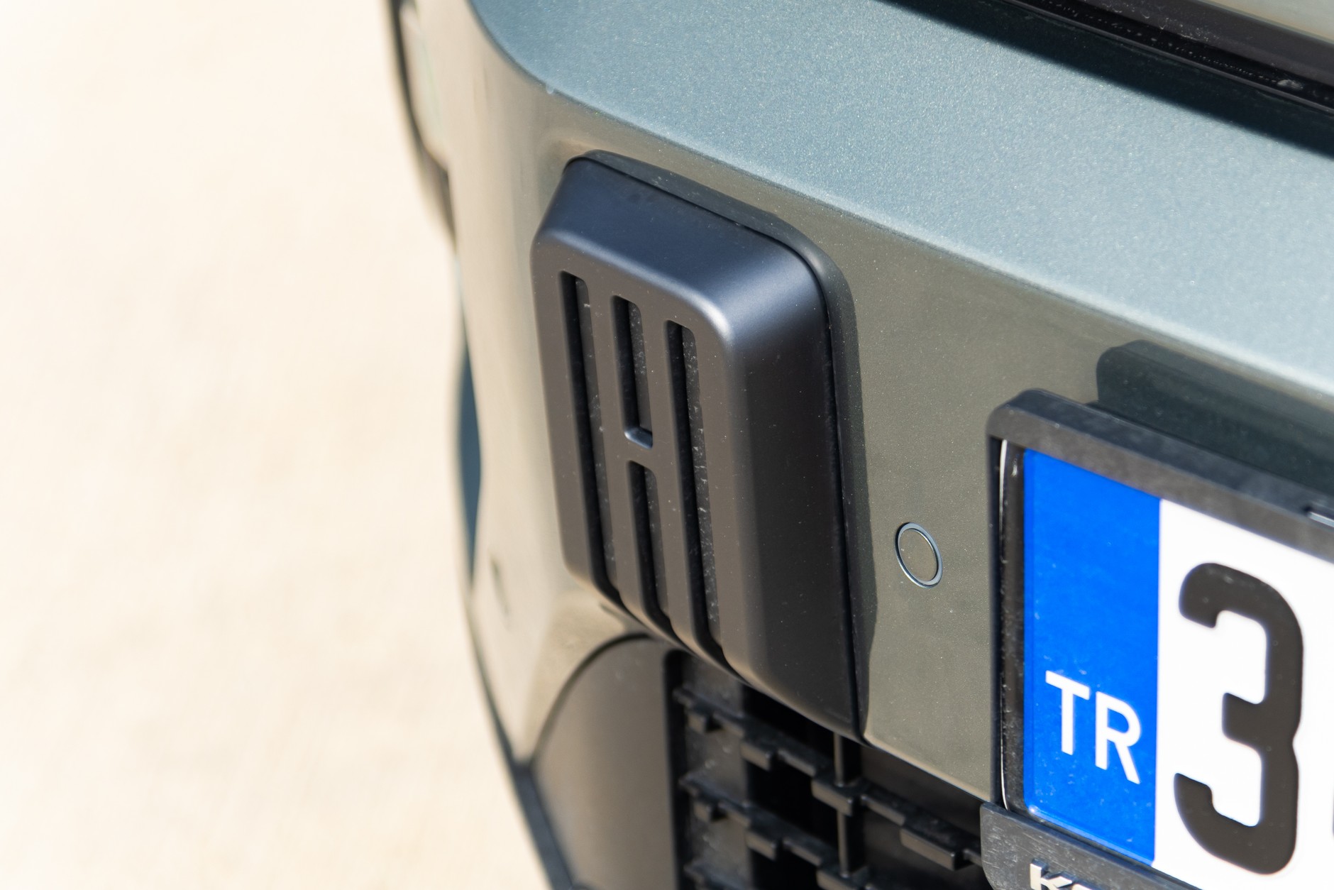 SsangYong Torres EVX