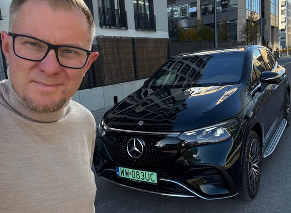 Wsiadłem na tydzień do Mercedesa EQE SUV i już chyba wiem, co z nim jest nie tak. To auto zaskakuje dwa razy