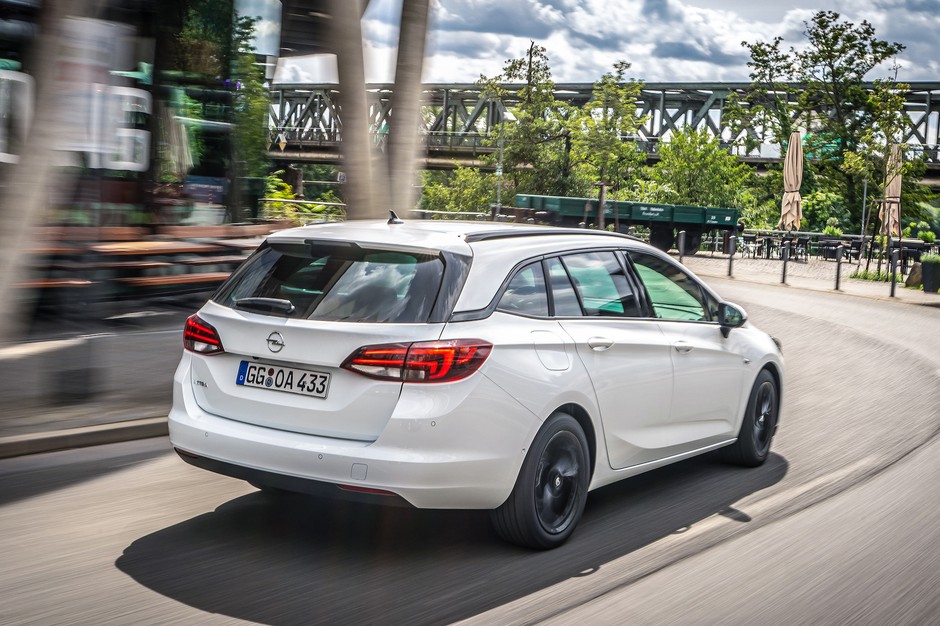 Opel Astra – mistrz oszczędności i dynamiki