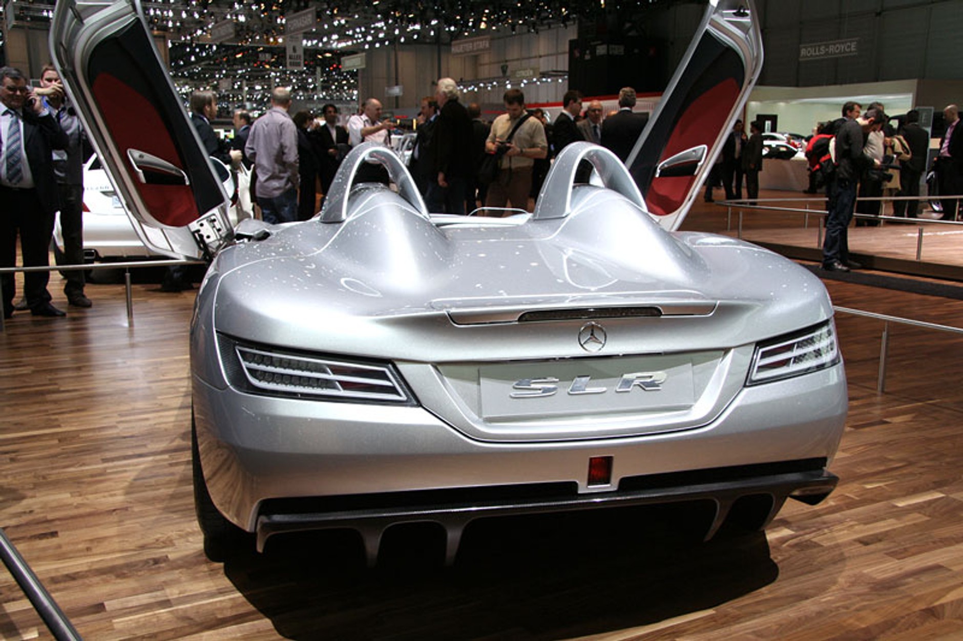 Genewa 2009: parada sportu i tuningu (fotogaleria)