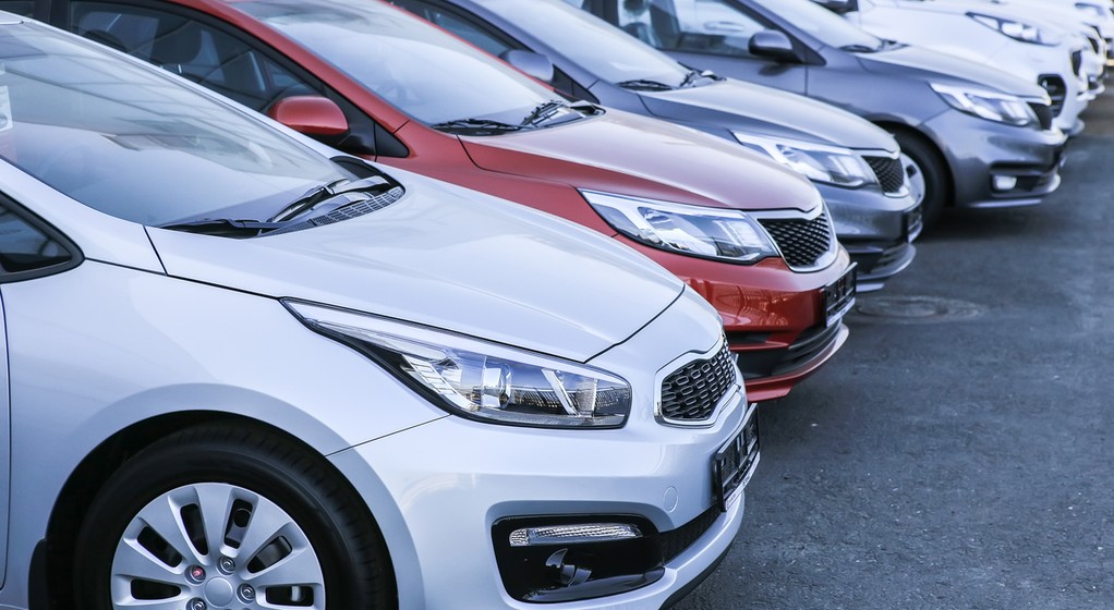 Użyj magnesu przy zakupie auta