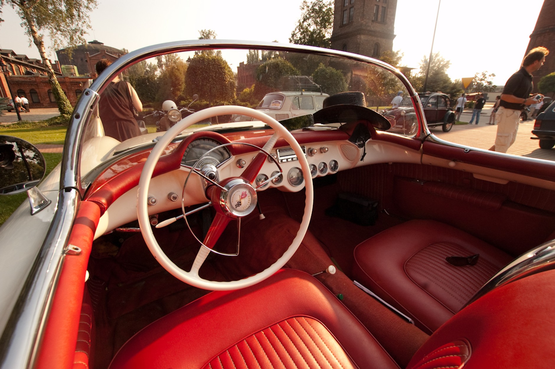 Stare jak Nowe: czyli druga młodość klasycznych aut