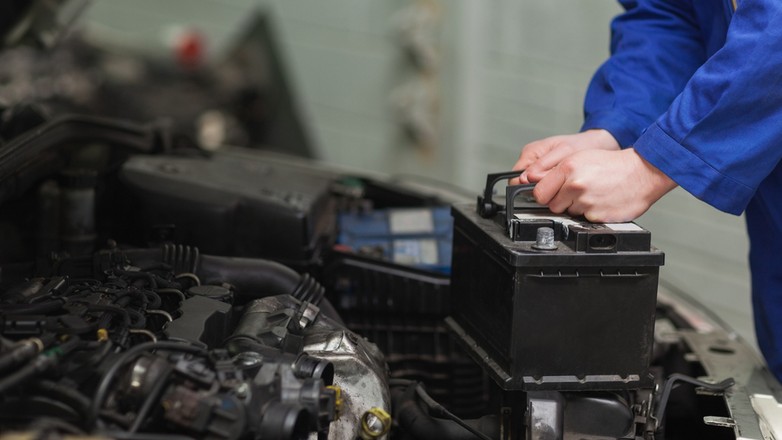 Radzimy, jak dbać o akumulator zimą