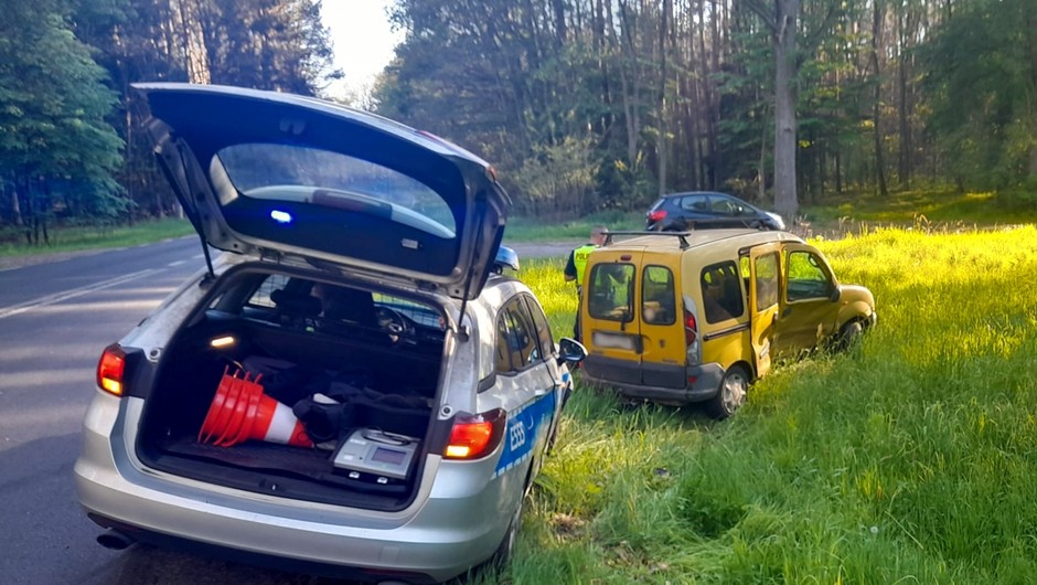 Obraz pochodzący z serwisu https://lubuska.policja.gov.pl/go/serwis-informacyjny/aktualnosci/50417,Uciekal-przed-policjantami-drogowki-W-tle-narkotyki-i-brak-uprawnien.html