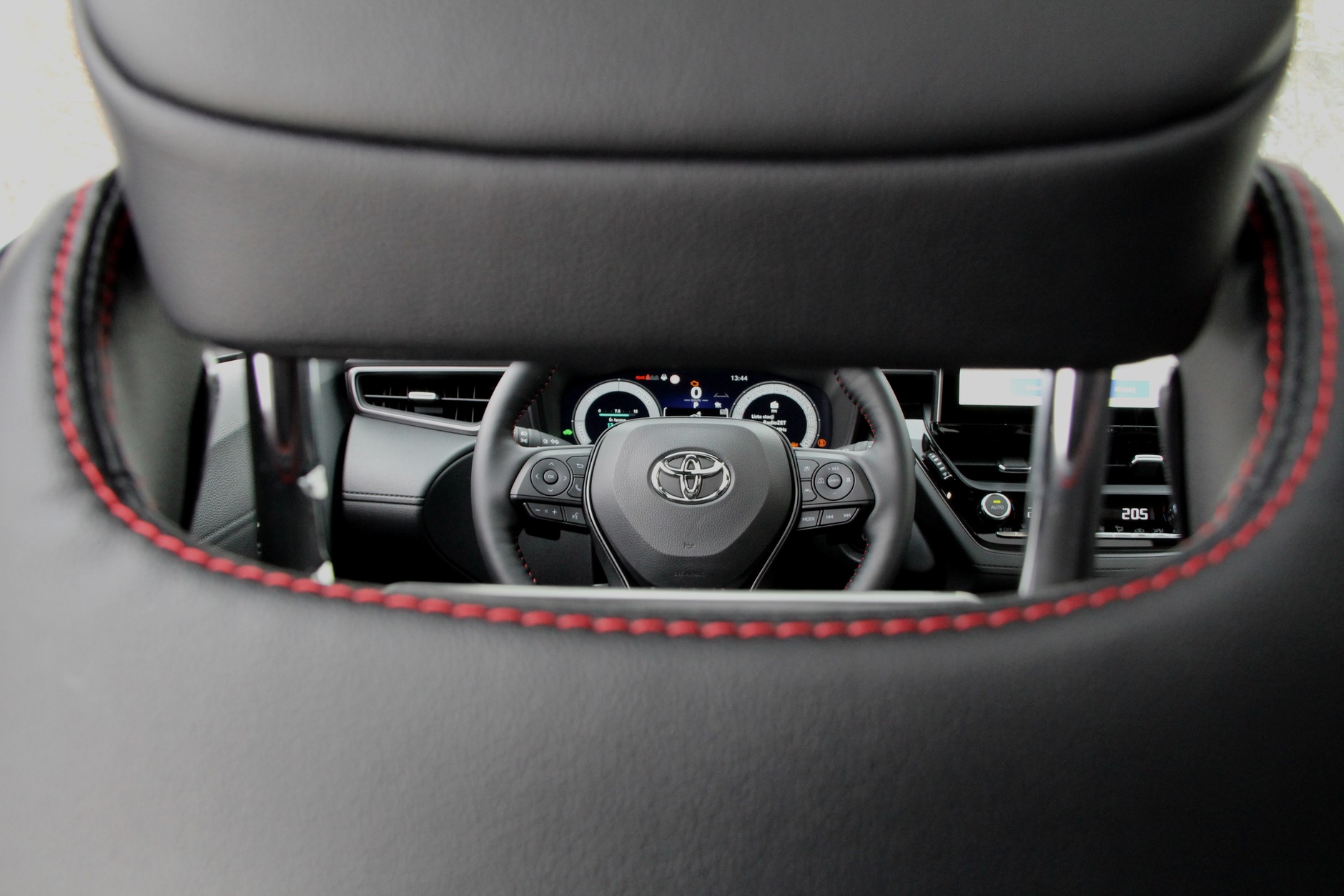 Toyota Corolla Cross 2.0 Hybrid GR Sport 