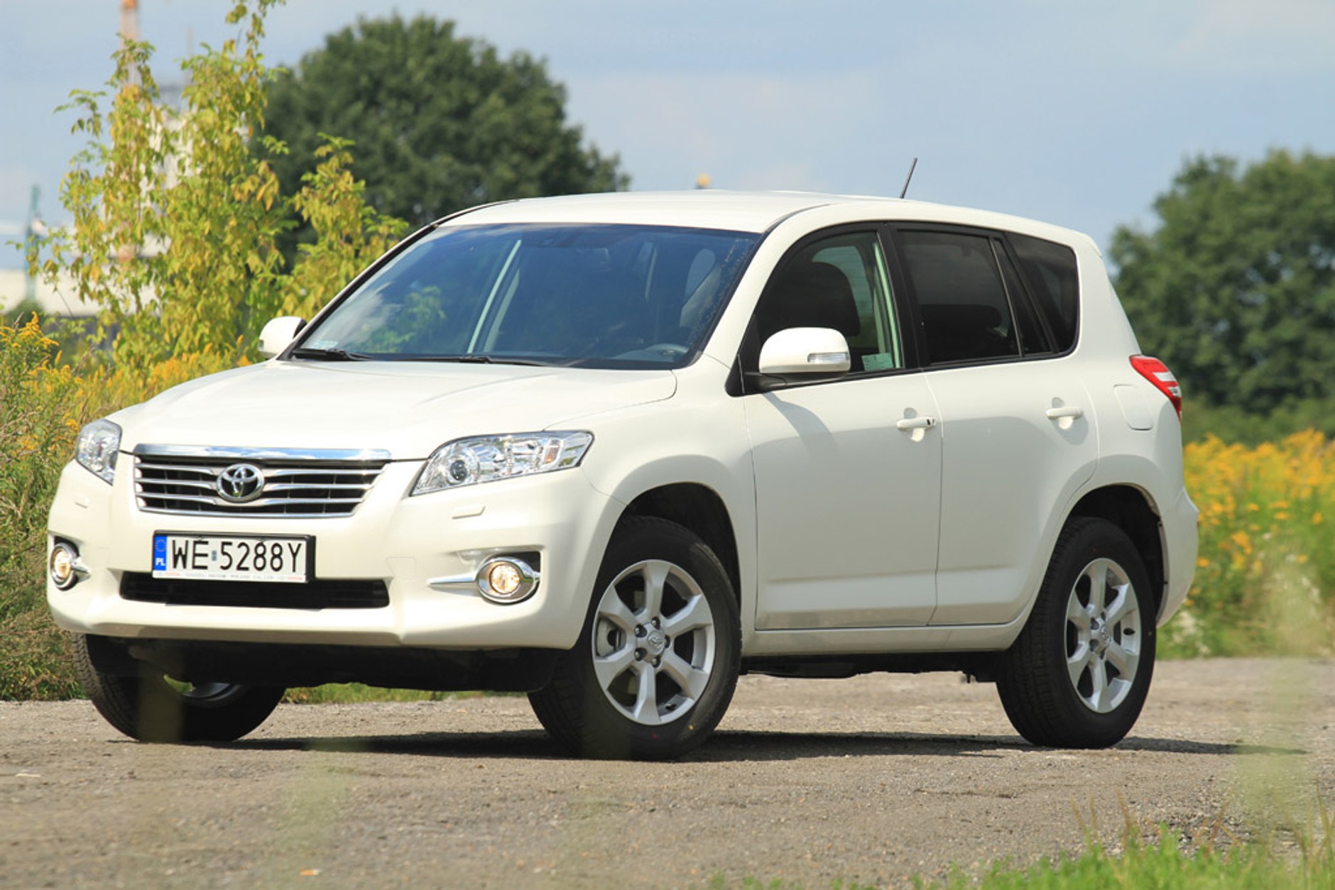 Toyota RAV4: na błoto i do miasta