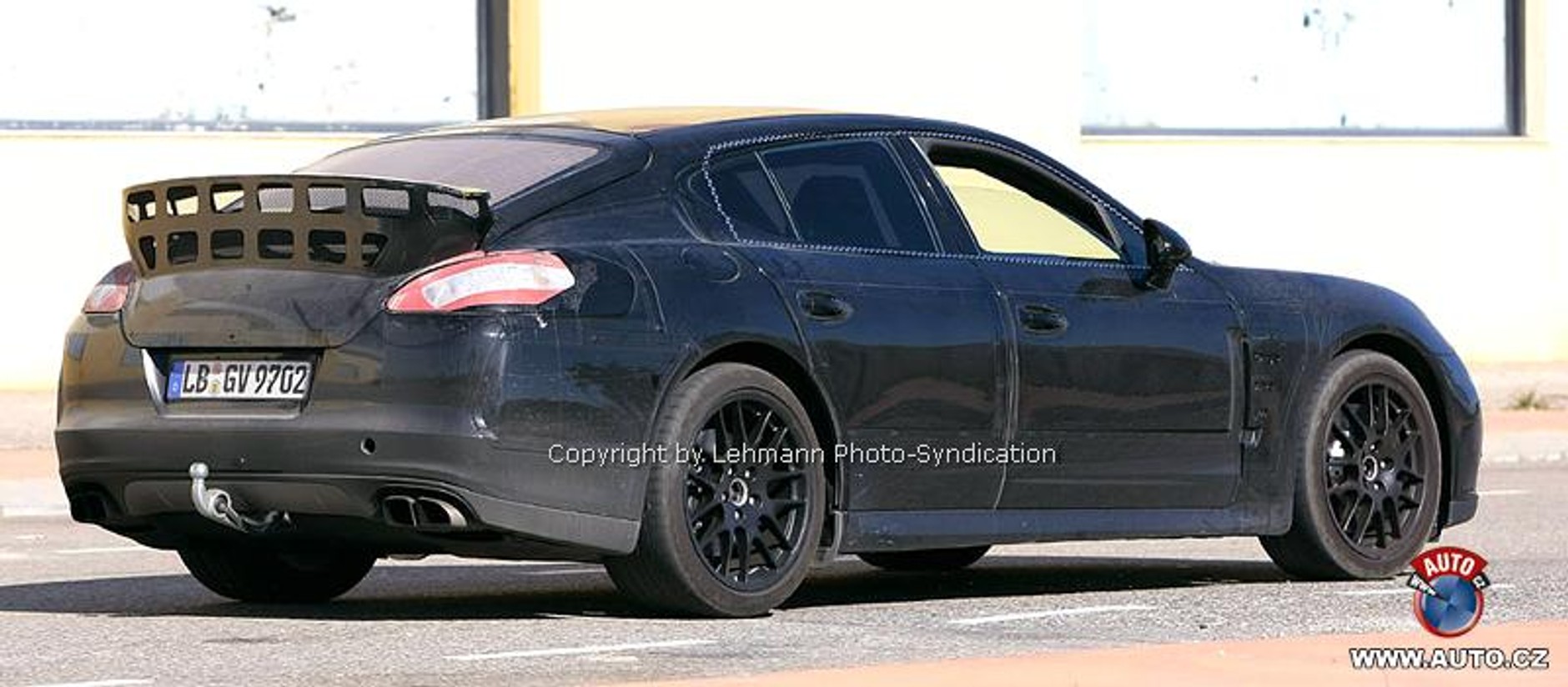 Porsche Panamera: pierwsze zdjęcia i informacje