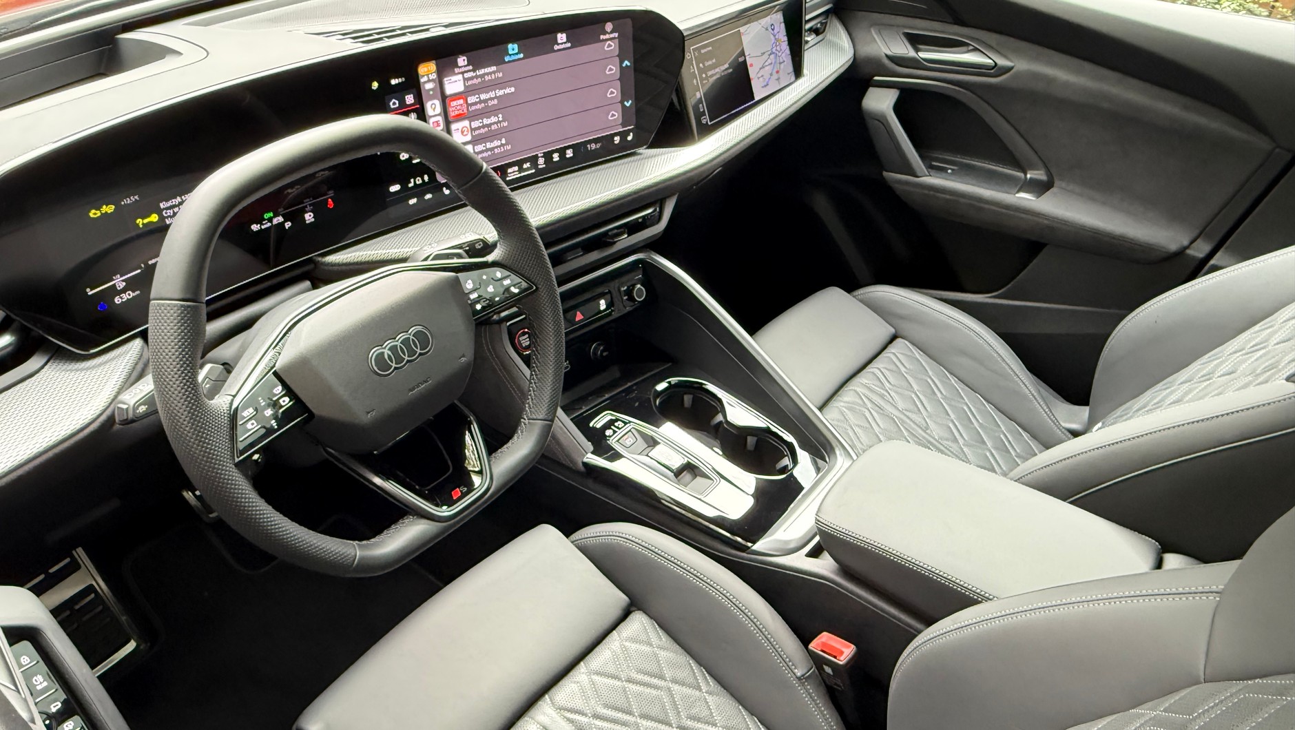 Audi SQ5 – deska rozdzielcza