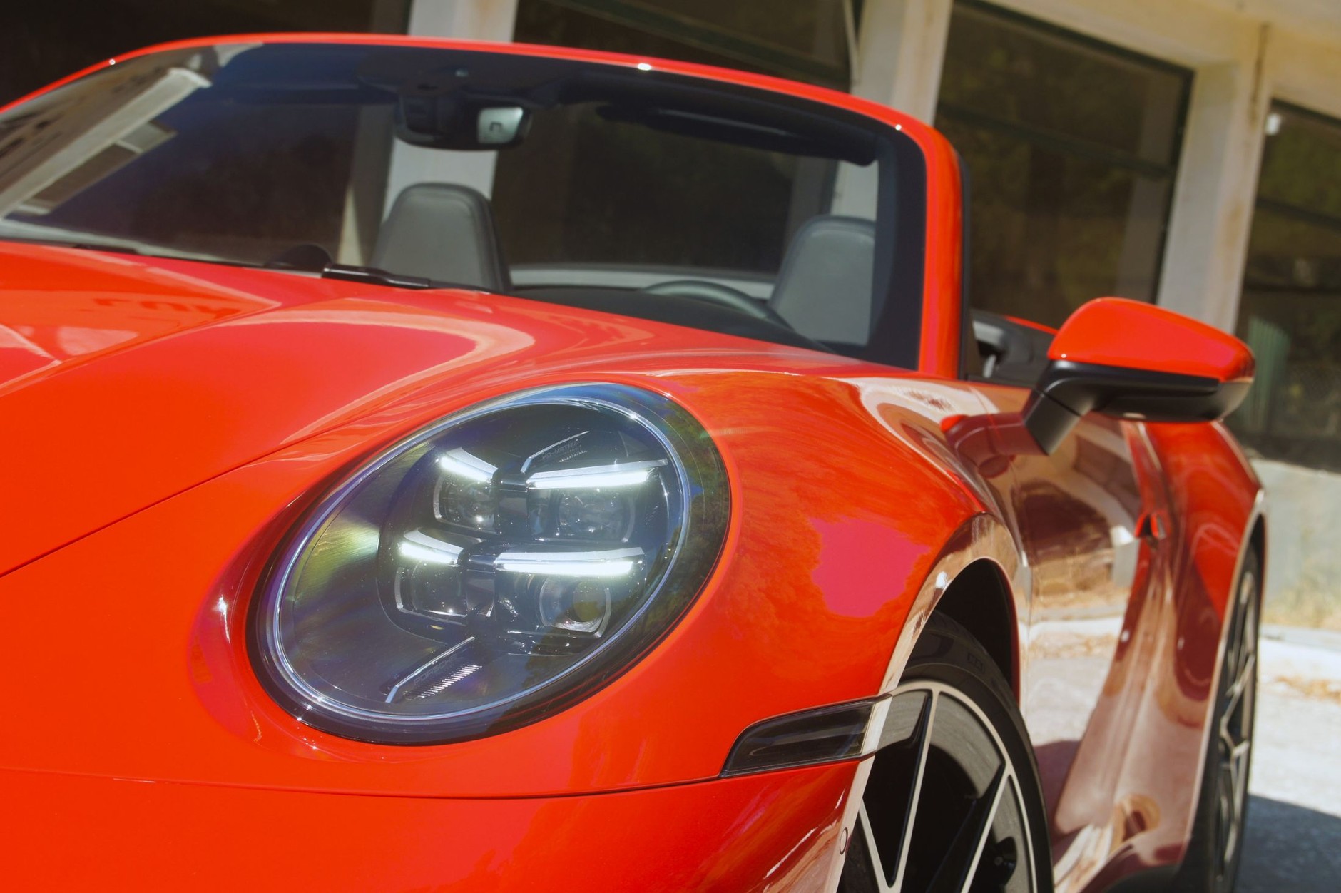 Porsche 911 Carrera Cabriolet