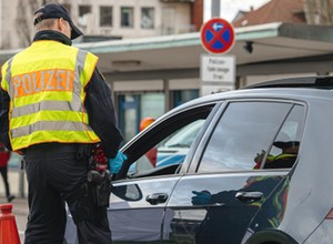 Dostałeś mandat za granicą? Polscy kierowcy już nie są bezkarni