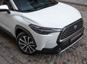 Nowa Toyota Corolla Cross - widzieliśmy nowego SUV-a przed premierą