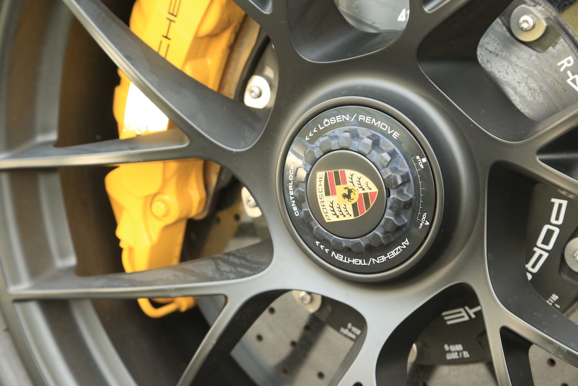 Porsche 911 Carrera GTS