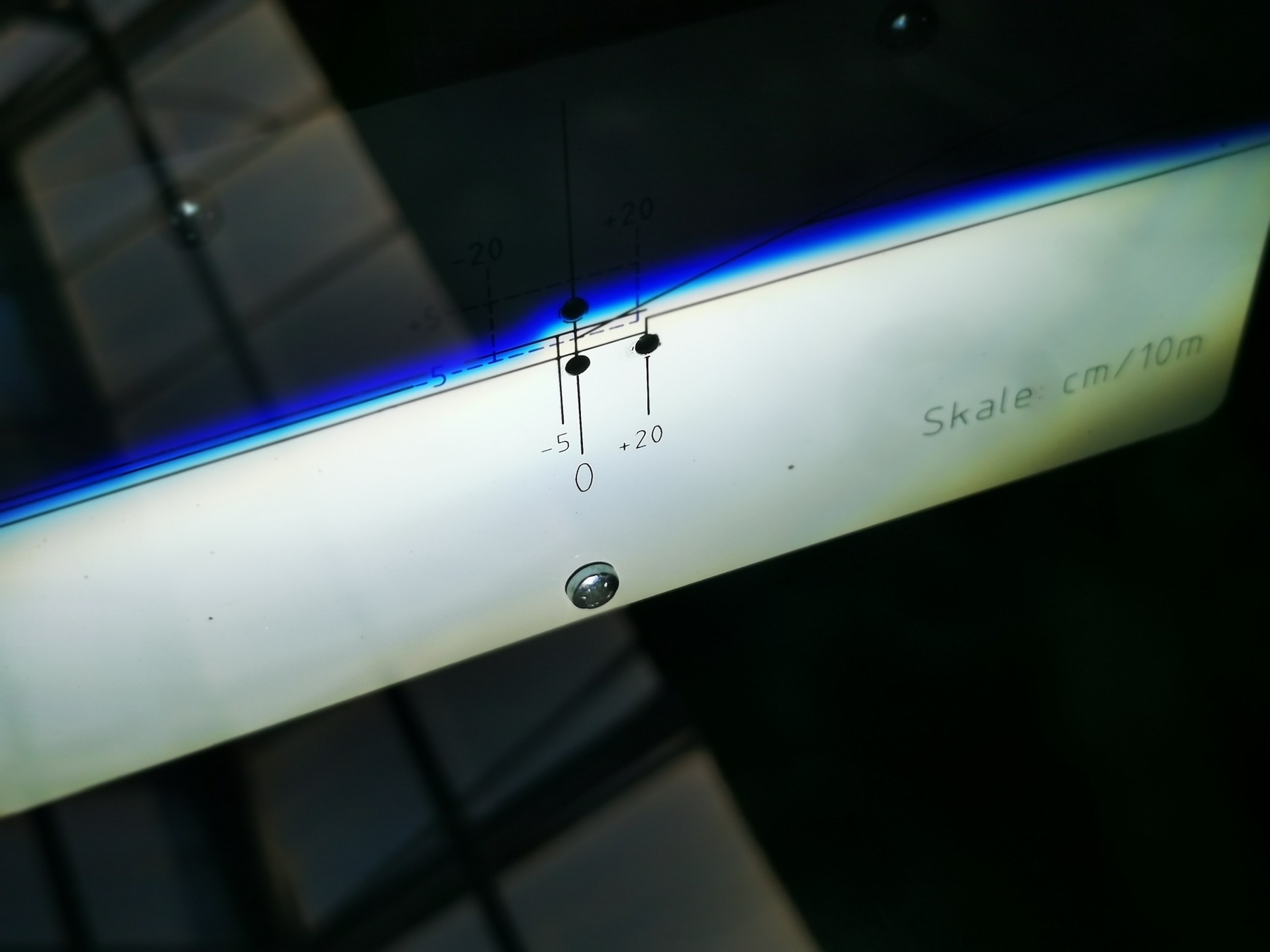 To zobaczy diagnosta w urządzeniu do ustawiania świateł, kontrolując  dobrze zregenerowany reflektor. Trudno się przyczepić