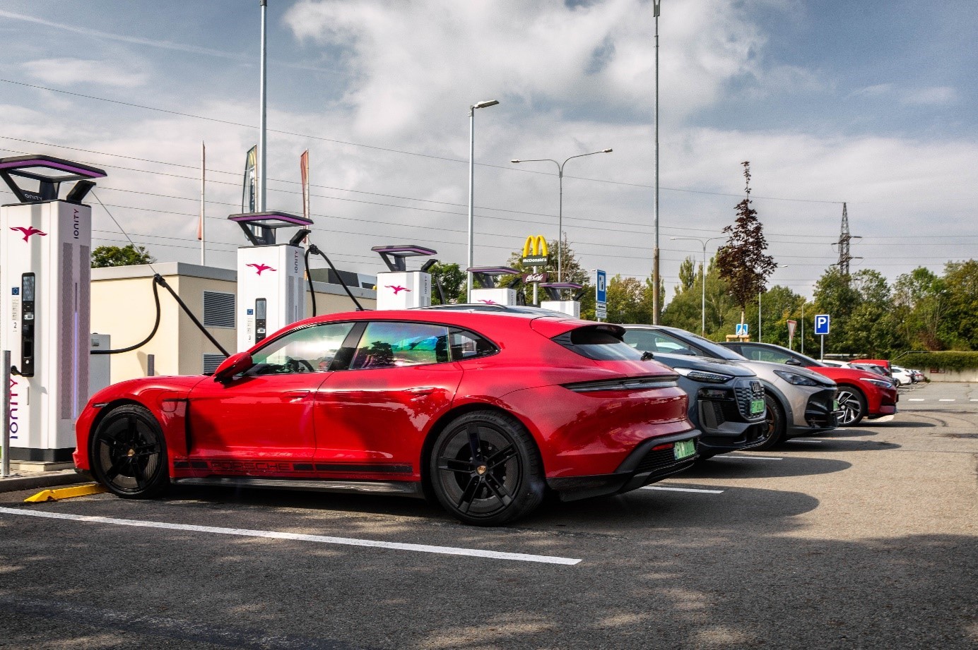 1600 km elektrykiem do Włoch. Nie wyszło ani długo, ani drogo