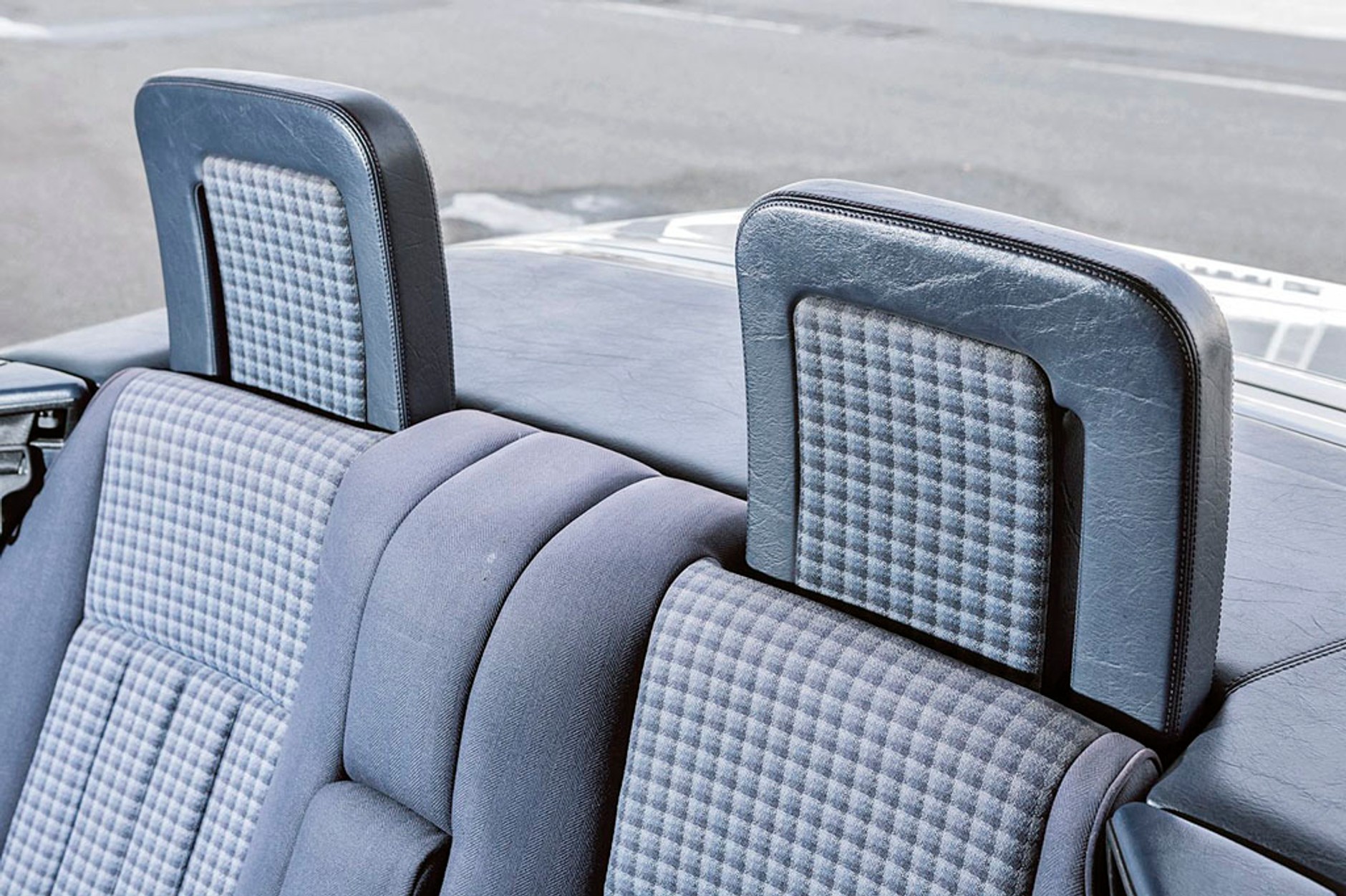 Mercedes 124 cabrio - kabriolet na cztery pory roku