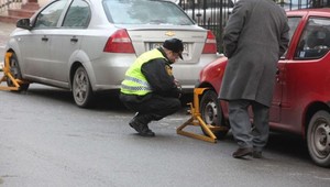 Straż miejska kontra kierowcy – jakie ma uprawnienia?