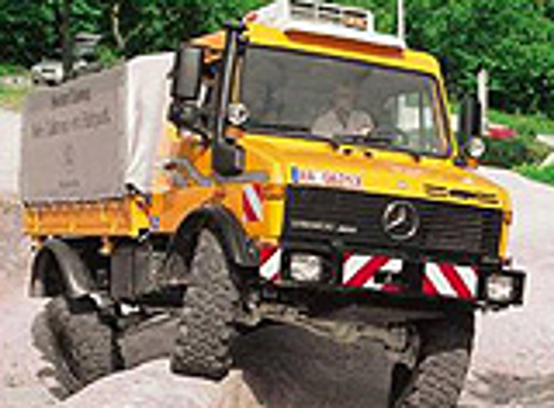 Hummer, Jeep Wrangler 4.0, Unimog 1450, Suzuki DR-Z 400 - Granicą jest niebo