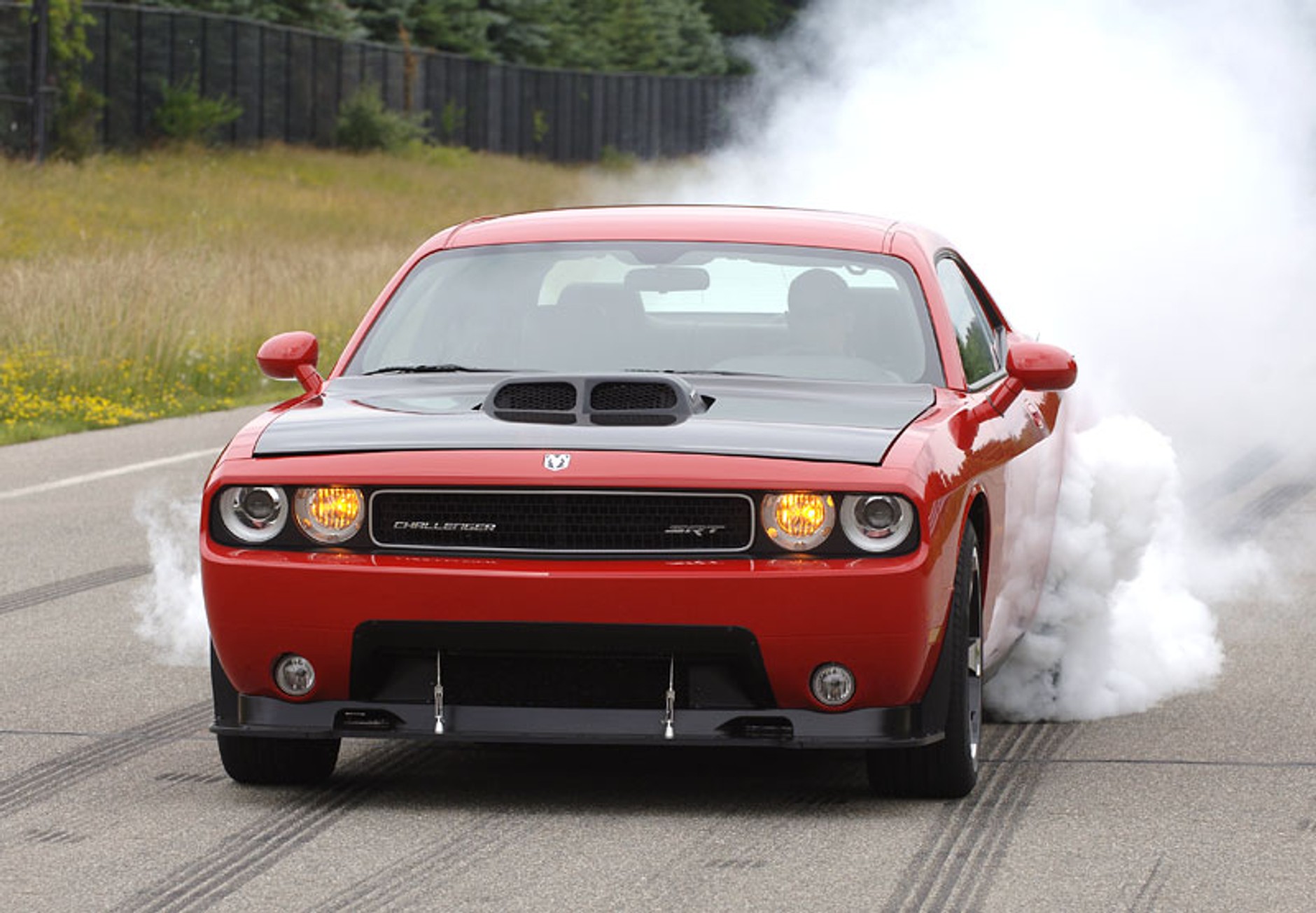 SEMA 2008: Dodge Challenger – fabryczne projekty tuningowe