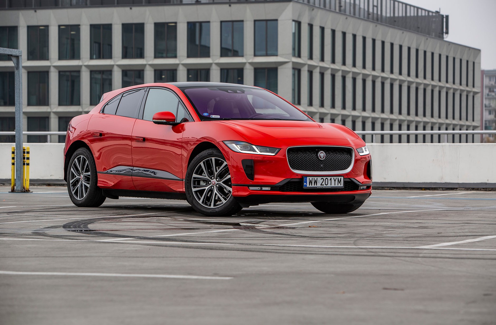 Jaguar i-Pace - czy jest lepszy od Tesli?