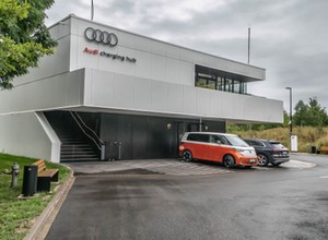 Tutaj każdy chciałby ładować elektryka. Odwiedziłem hub w Niemczech