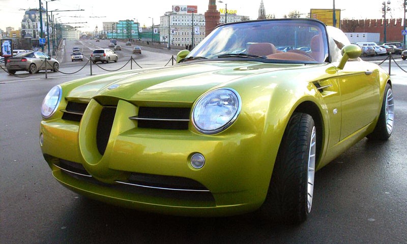 Cardi Body II: dwumiejscowy roadster z organami BMW