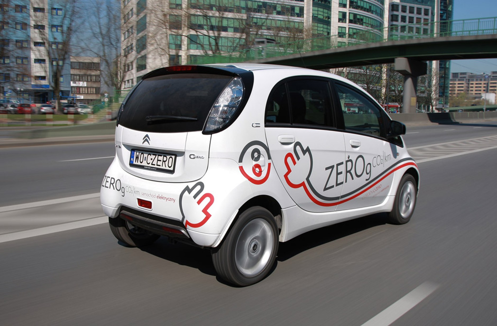 Citroen C-Zero: zero emisij, trochę stresu