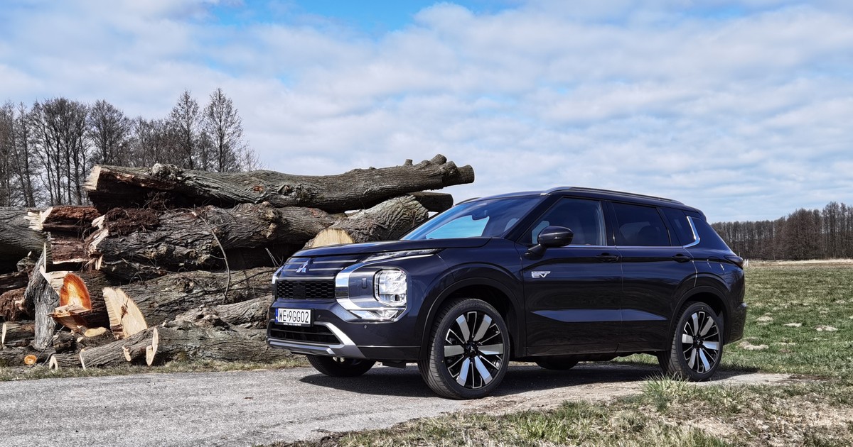 Mitsubishi  Outlander PHEV