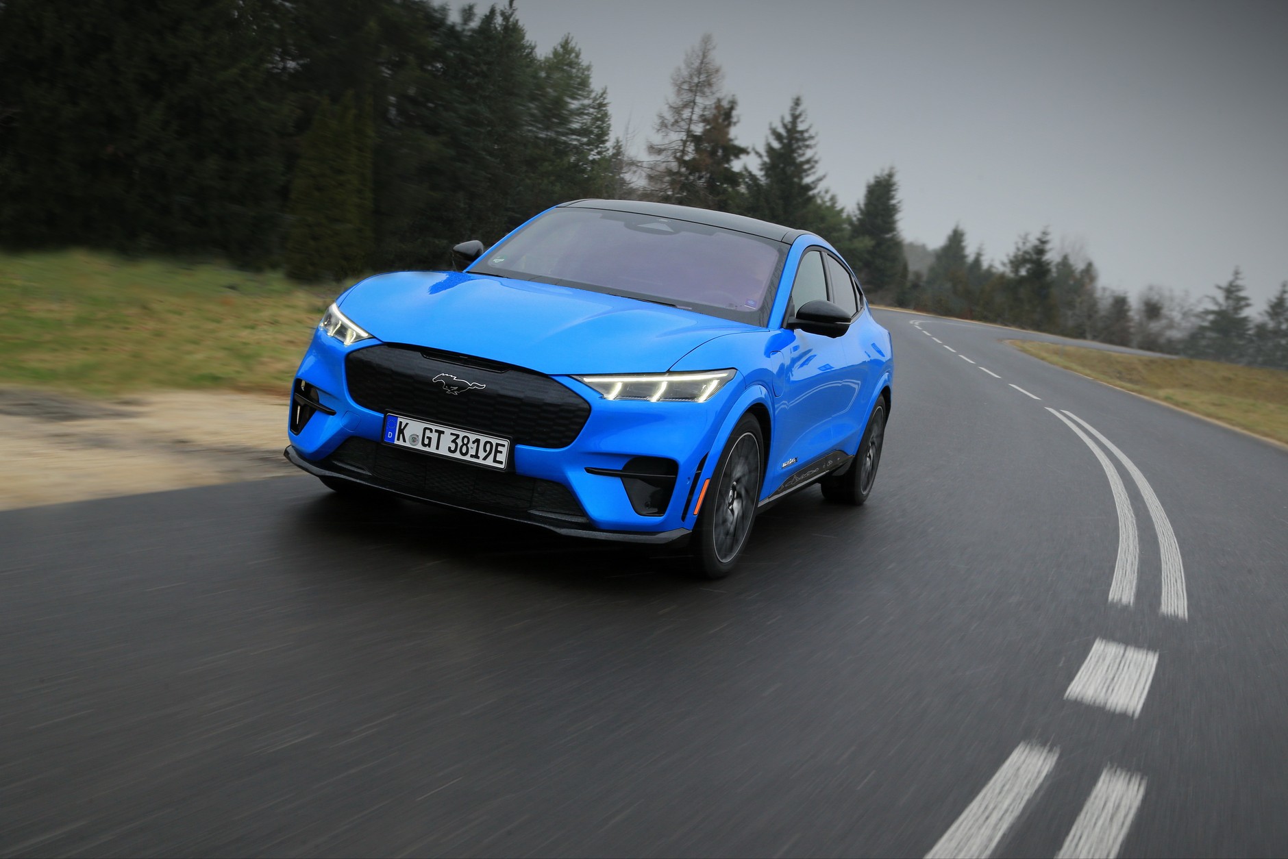 Ford Mustang Mach-E GT - zasięg na autostradzie 337 km