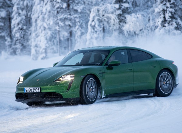 Porsche Taycan 4S – zimowa próba za kołem podbiegunowym