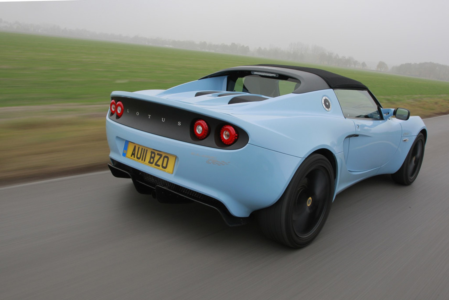 Lotus Elise Club Racer: spartański indywidualista